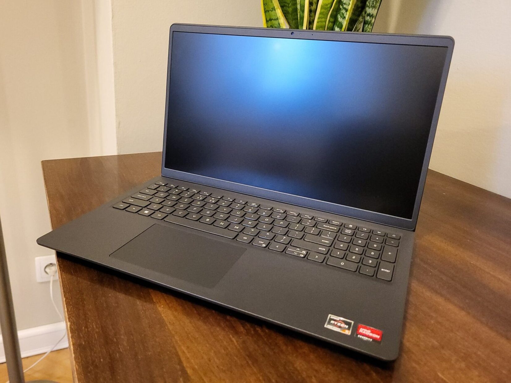 Read more about the article ZAKUP LAPTOPA I NOTESU ELEKTRONICZNEGO